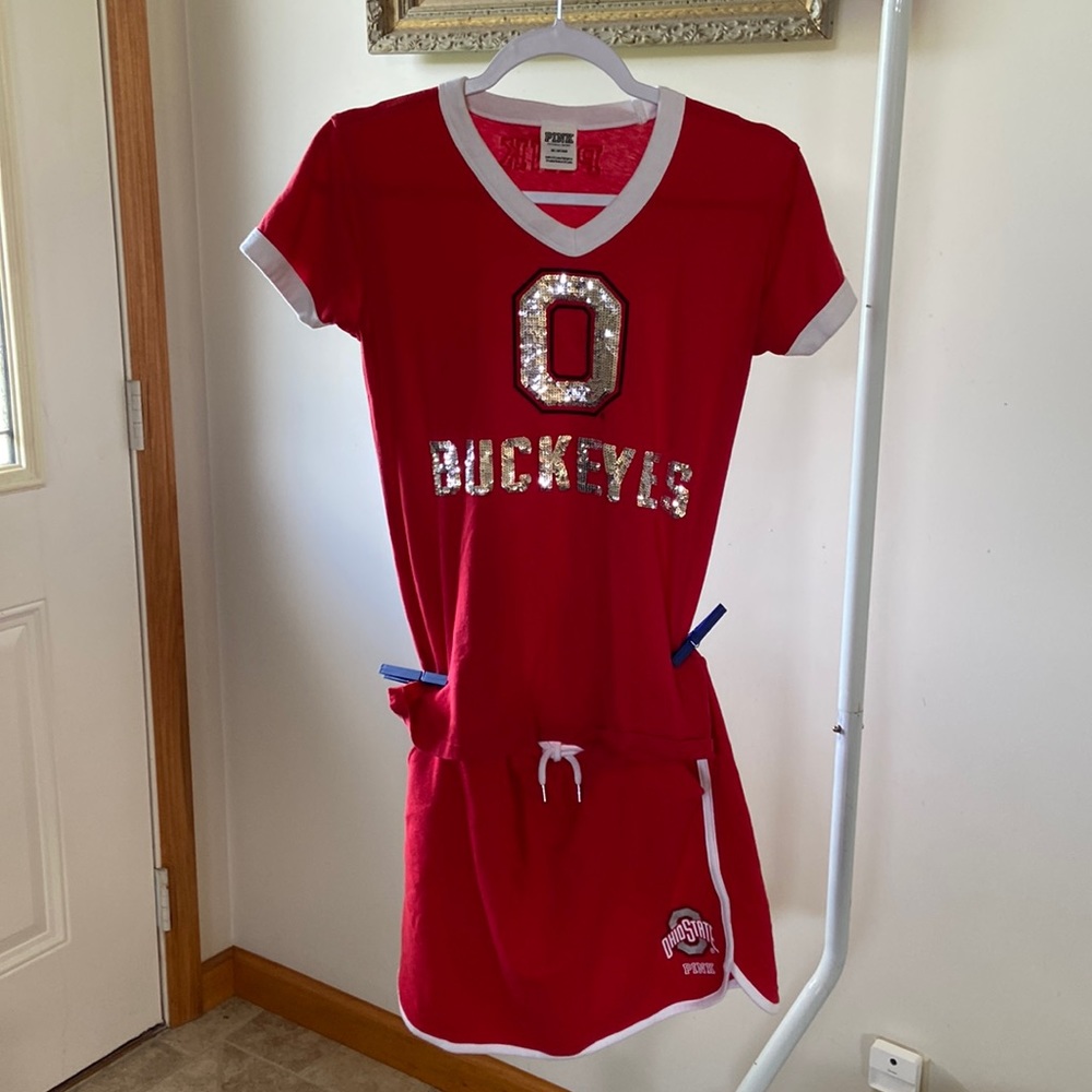 Pink Ohio State University top and skirt.